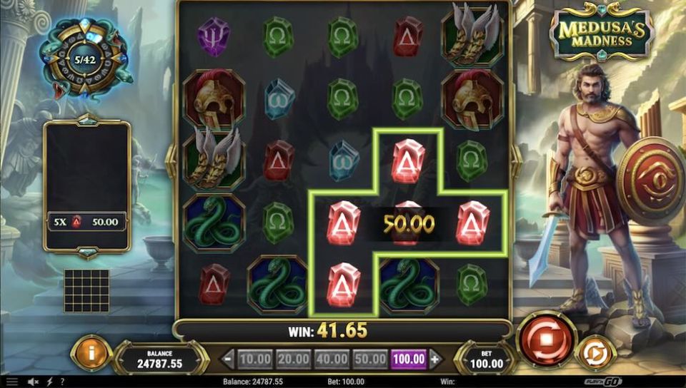 Medusa's Madness slot Cluster Pays