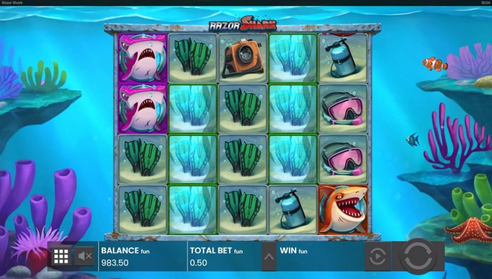 Razor Shark slot Nudge & Reveal Feature